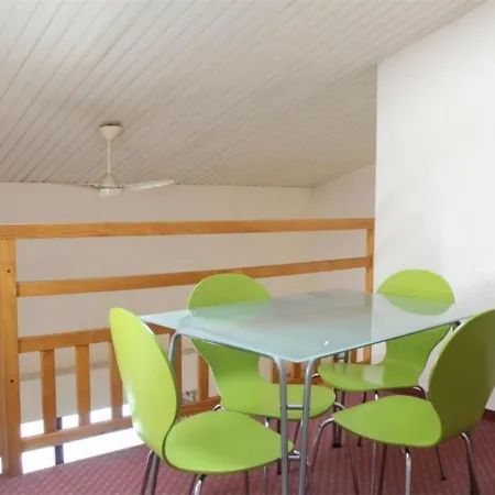 Apartment La Rochelle, 3 Pieces, 6 Personnes - Fr-1-246-8 *